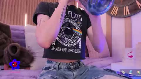 Ari  online show from 11/15/25, 01:07