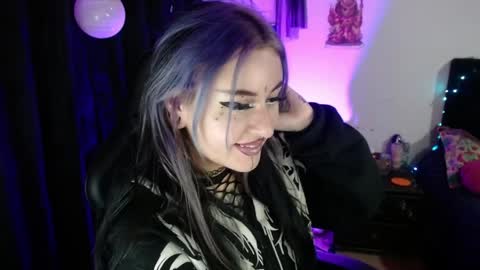 Snapshot of arianauwu666 chatting on 06/03/26, 11:43 help me 100 hands up my OF is Free online show from 06/03/26, 11:43