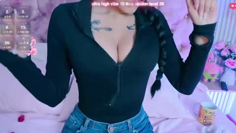 arianawest_ online show from 05/13/26, 01:19