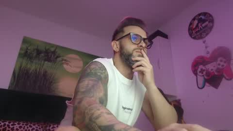 ariandeluna online show from 01/07/25, 07:52