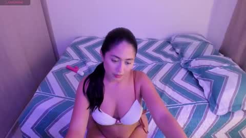 Snapshot of arianna_blair_ chatting on 02/21/26, 05:19 Arianna online show from 02/21/26, 05:19