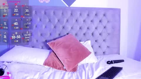 Snapshot of arianna_daviss chatting on 02/16/25, 11:37 online show from 02/16/25, 11:37