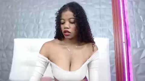 arianna_rochel online show from 11/13/25, 03:00