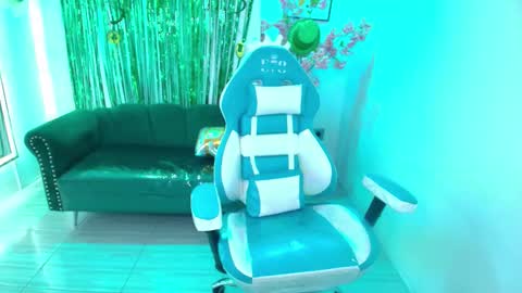 arianna_sweeet online show from 03/19/26, 04:16