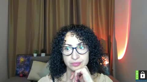 Snapshot of arianna_tifany chatting on 11/12/25, 06:30 Arianna online show from 11/12/25, 06:30