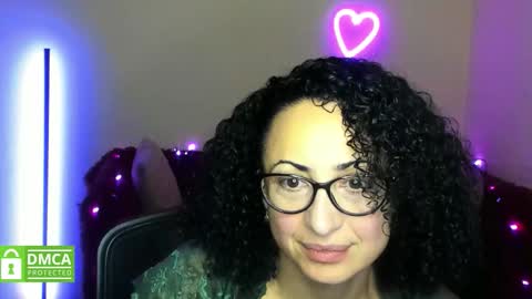 Snapshot of arianna_tifany chatting on 12/18/25, 06:36 Arianna online show from 12/18/25, 06:36