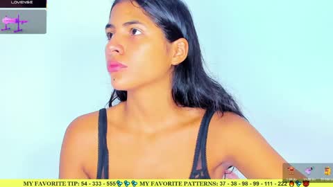 Snapshot of ariannalewis1 chatting on 04/26/26, 07:22 Arianna online show from 04/26/26, 07:22