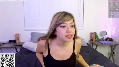 Snapshot of ariannapena chatting on 01/13/25, 03:45 Arianna Pea online show from 01/13/25, 03:45