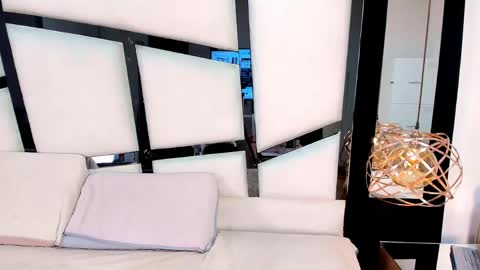 Snapshot of ariannarussell1 chatting on 05/29/26, 02:37 ariannarussell1 online show from 05/29/26, 02:37