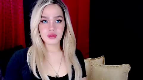 Snapshot of arianne_xoxo777 chatting on 01/23/25, 06:28 ARIANNE CUMS online show from 01/23/25, 06:28