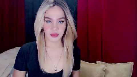 Snapshot of arianne_xoxo777 chatting on 10/11/25, 08:40 ARIANNE CUMS online show from 10/11/25, 08:40