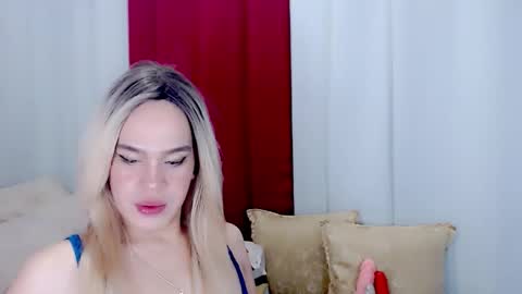 Snapshot of arianne_xoxo777 chatting on 10/27/25, 09:08 ARIANNE CUMS online show from 10/27/25, 09:08