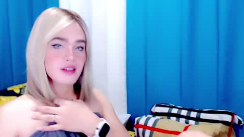 Snapshot of arianne_xoxo777 chatting on 07/02/26, 12:54 ARIANNE CUMS online show from 07/02/26, 12:54