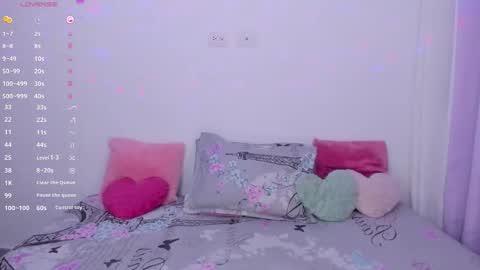 Snapshot of ariannna08_ chatting on 11/29/25, 09:23 ariannna08_ online show from 11/29/25, 09:23