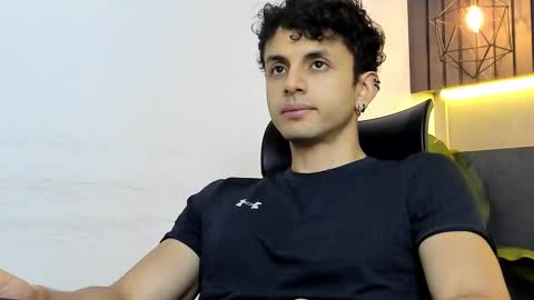 Snapshot of ariasaadeh chatting on 09/14/25, 11:53 ariasaadeh online show from 09/14/25, 11:53