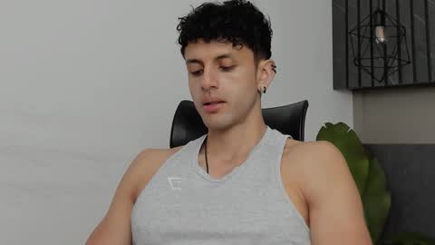 ariasaadeh online show from 09/25/25, 12:09