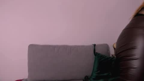 Aria online show from 04/08/26, 06:46