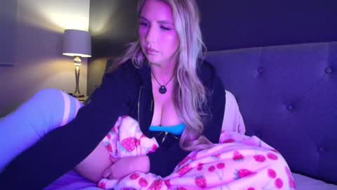 Aria Woods online show from 01/18/26, 01:53