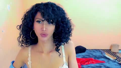 Snapshot of ariba_aribats chatting on 12/29/24, 06:16 VAL online show from 12/29/24, 06:16