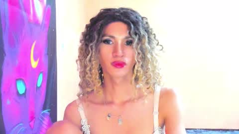 Snapshot of ariba_aribats chatting on 01/24/25, 07:08 VAL online show from 01/24/25, 07:08