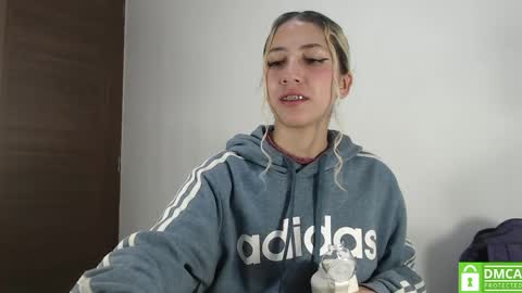 Ari Bunnie  online show from 06/02/26, 08:05