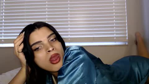 Snapshot of aridabratzdoll chatting on 01/15/26, 06:55 La Bratz Doll online show from 01/15/26, 06:55