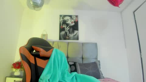 ariel_wish online show from 05/11/26, 01:06