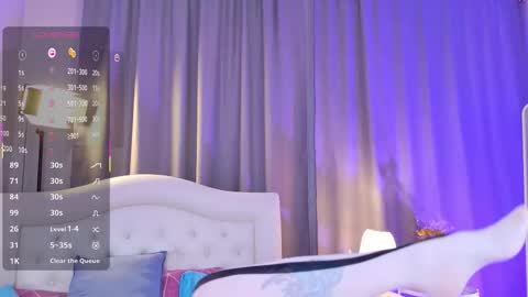 Ariel online show from 11/10/25, 02:27