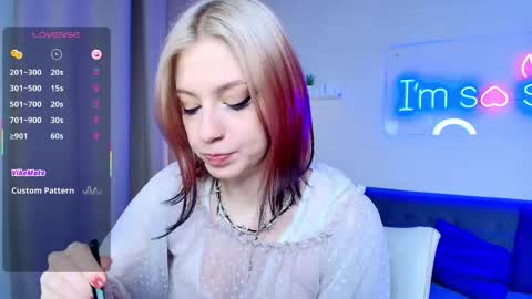 Ariel online show from 11/26/25, 01:45