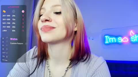 Ariel online show from 02/02/26, 01:54