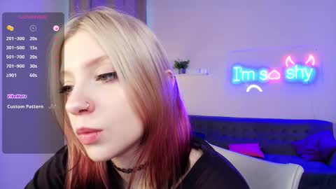 Ariel online show from 03/19/26, 01:37