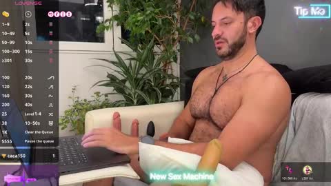 Ariel online show from 02/01/26, 04:22