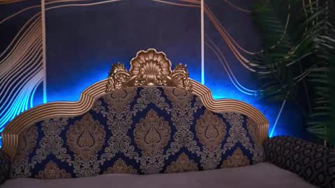 Ariel online show from 11/22/25, 01:54