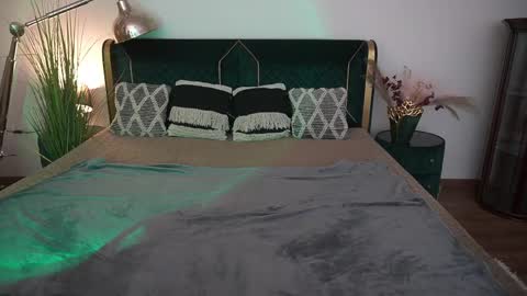 Ariel online show from 05/28/26, 08:17