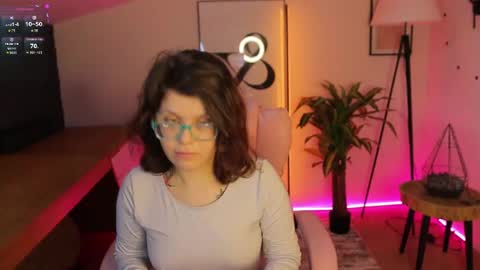 Snapshot of ariell_mini chatting on 05/19/26, 05:36 Ariell Mini online show from 05/19/26, 05:36