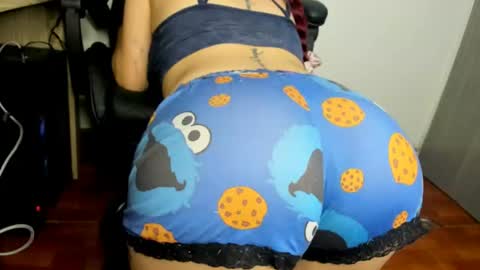 Stephany  online show from 06/25/26, 02:11