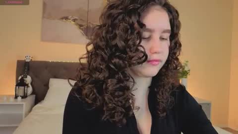 Ariella GTM3  Tue Wed Thu Fri Sat  0400 am-1030pm online show from 11/14/25, 01:15