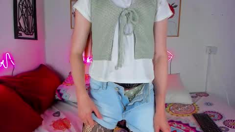 Snapshot of arielmishel chatting on 09/12/25, 10:48 Ariel Mishel online show from 09/12/25, 10:48