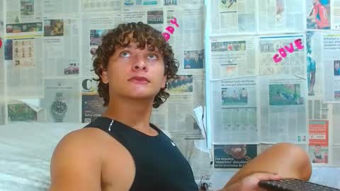 Snapshot of arielnoir6958 chatting on 02/18/26, 08:38 Ariel Aoir online show from 02/18/26, 08:38