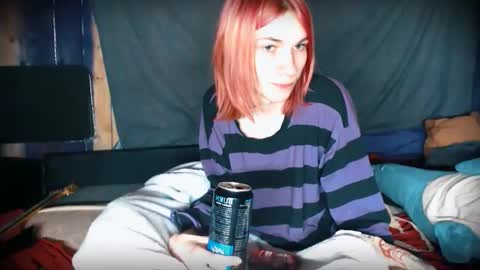 Snapshot of arielpinkcat chatting on 12/15/25, 04:44 arielpinkcat online show from 12/15/25, 04:44