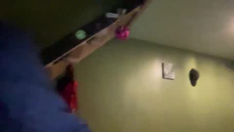 ariel  colin when hes here online show from 02/11/26, 05:34