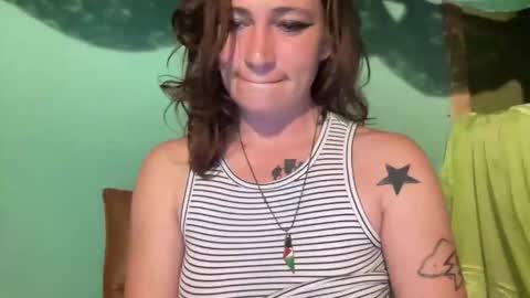 ariel  colin when hes here online show from 05/25/26, 04:18