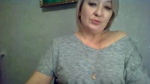 ArielXLoveresss online show from 11/08/25, 10:19