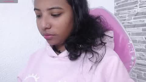 Snapshot of arietta_ chatting on 10/20/25, 12:38  ARIETTA  online show from 10/20/25, 12:38