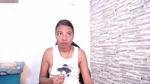 Snapshot of arietta_ chatting on 11/14/25, 01:10 ARIETTA online show from 11/14/25, 01:10