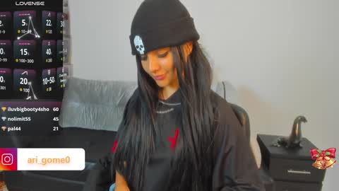 Snapshot of arigy_gomez chatting on 12/13/24, 09:35 Arigy Everyday From 1430 to 2130 Col Time online show from 12/13/24, 09:35