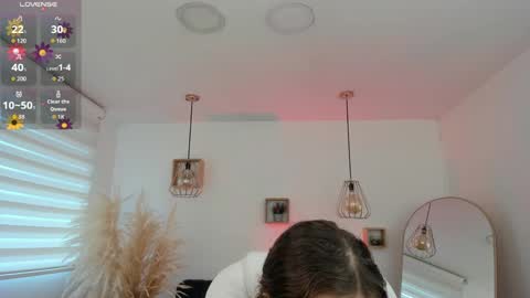 Snapshot of arii_1010_ chatting on 10/05/25, 07:34 Ari online show from 10/05/25, 07:34