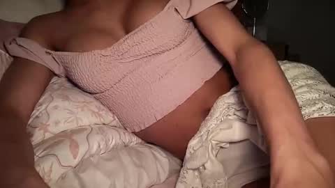 Aria online show from 04/15/26, 04:30