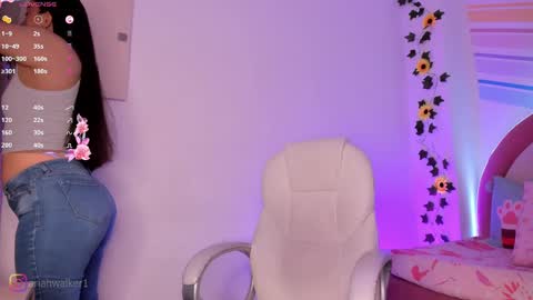 Ariah online show from 10/08/25, 01:47