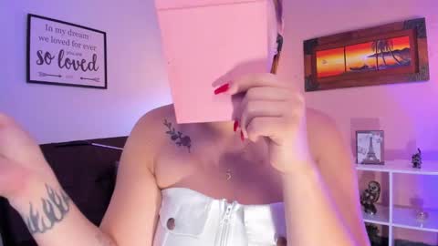  Arianna  online show from 02/12/25, 12:12